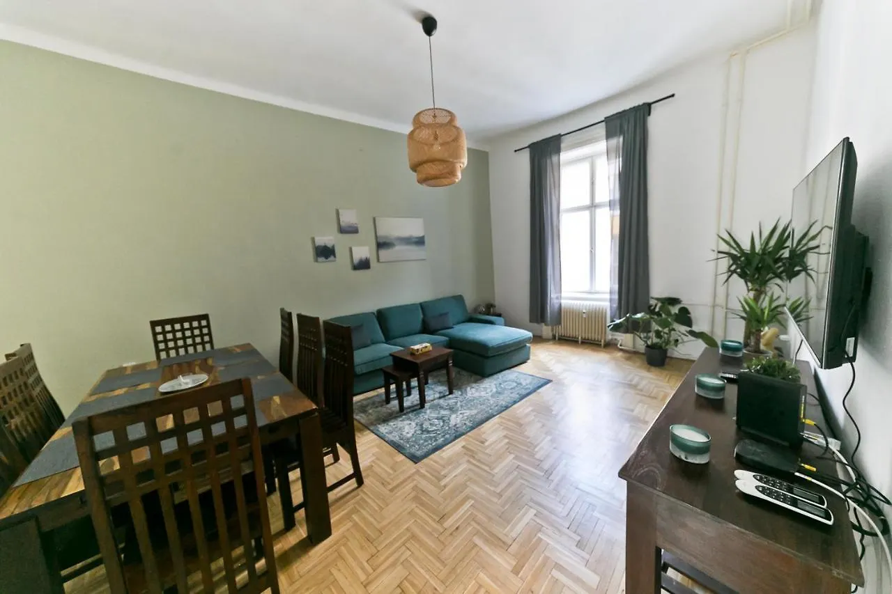 Dob Duplex Apartment Boedapest