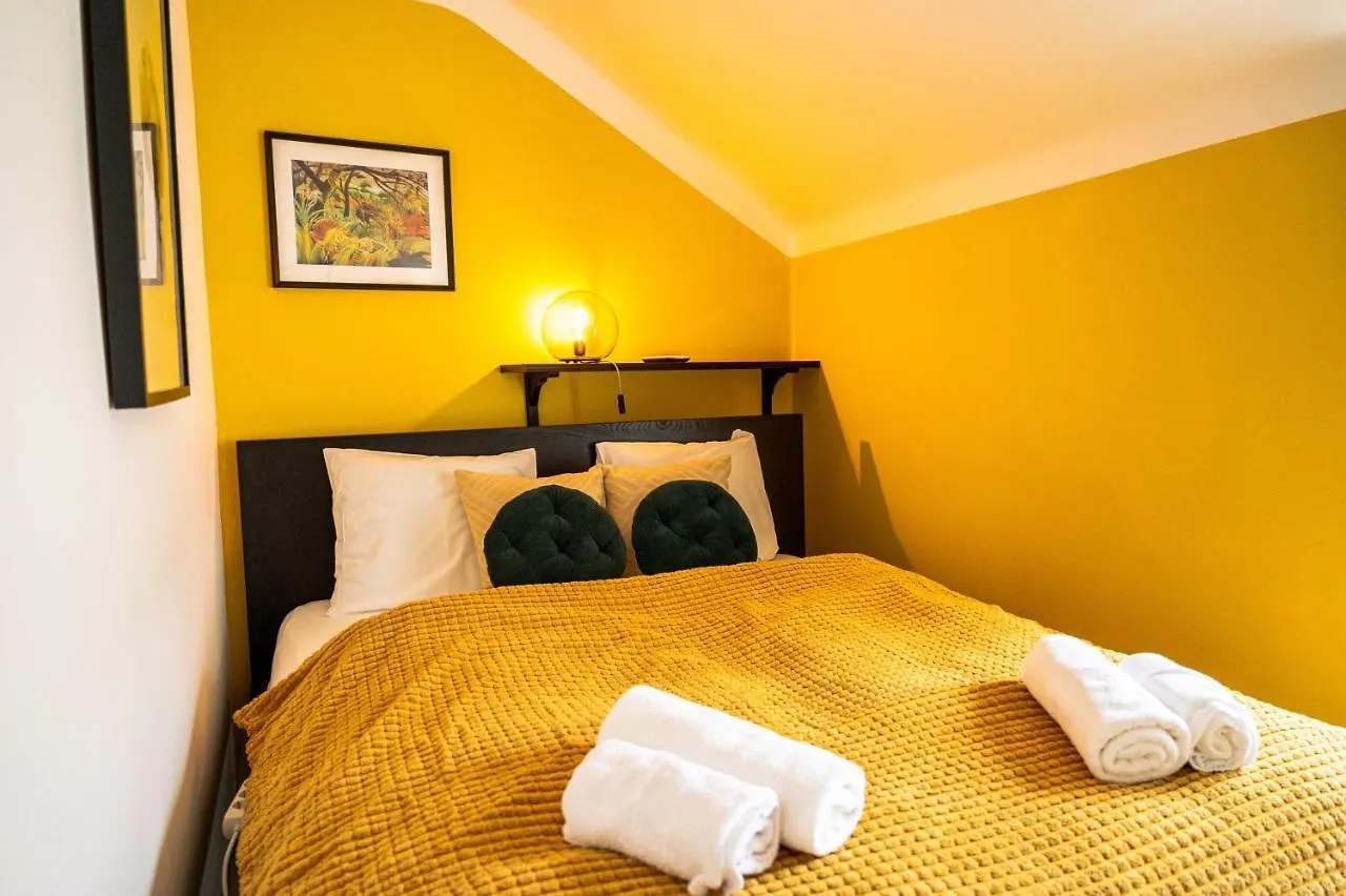 Dob Duplex Apartment Boedapest